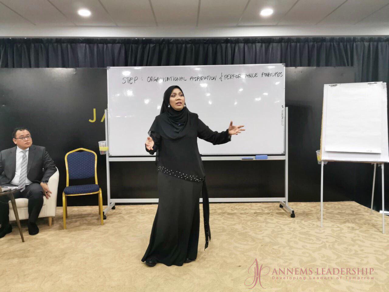 6740177910156763884658843554325538831859712o IBU HANIM